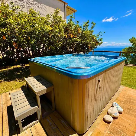 Sweet Unheated Jetted Pool